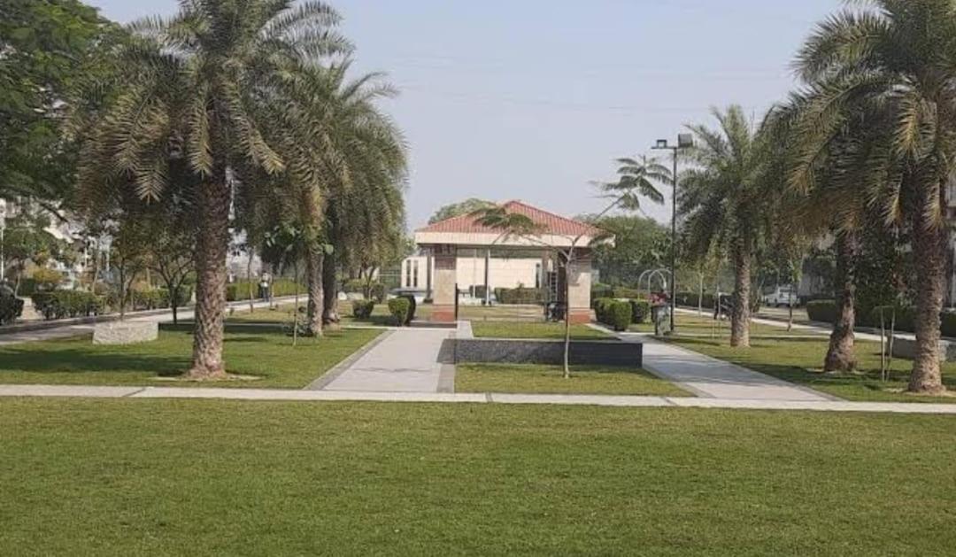 Dubey Homestay - 500 Meter From Temple Vrindávan Kültér fotó